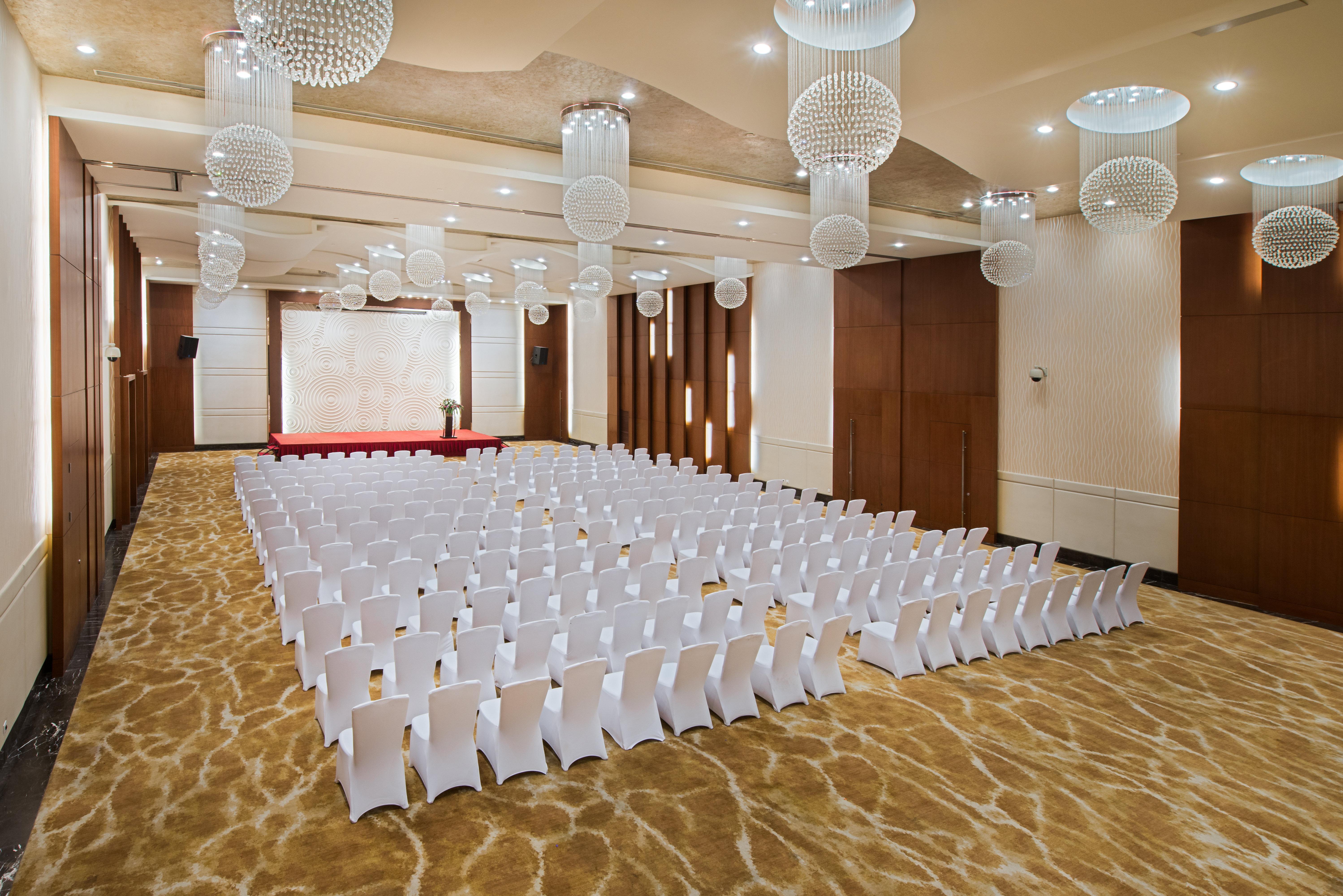 Crowne Plaza Shanghai Xiayang Lake By Ihg Qingpu ภายนอก รูปภาพ