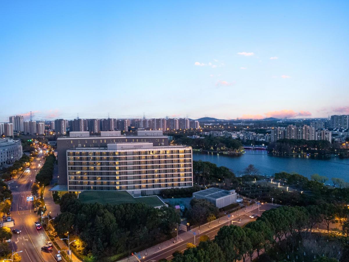 Crowne Plaza Shanghai Xiayang Lake By Ihg Qingpu ภายนอก รูปภาพ