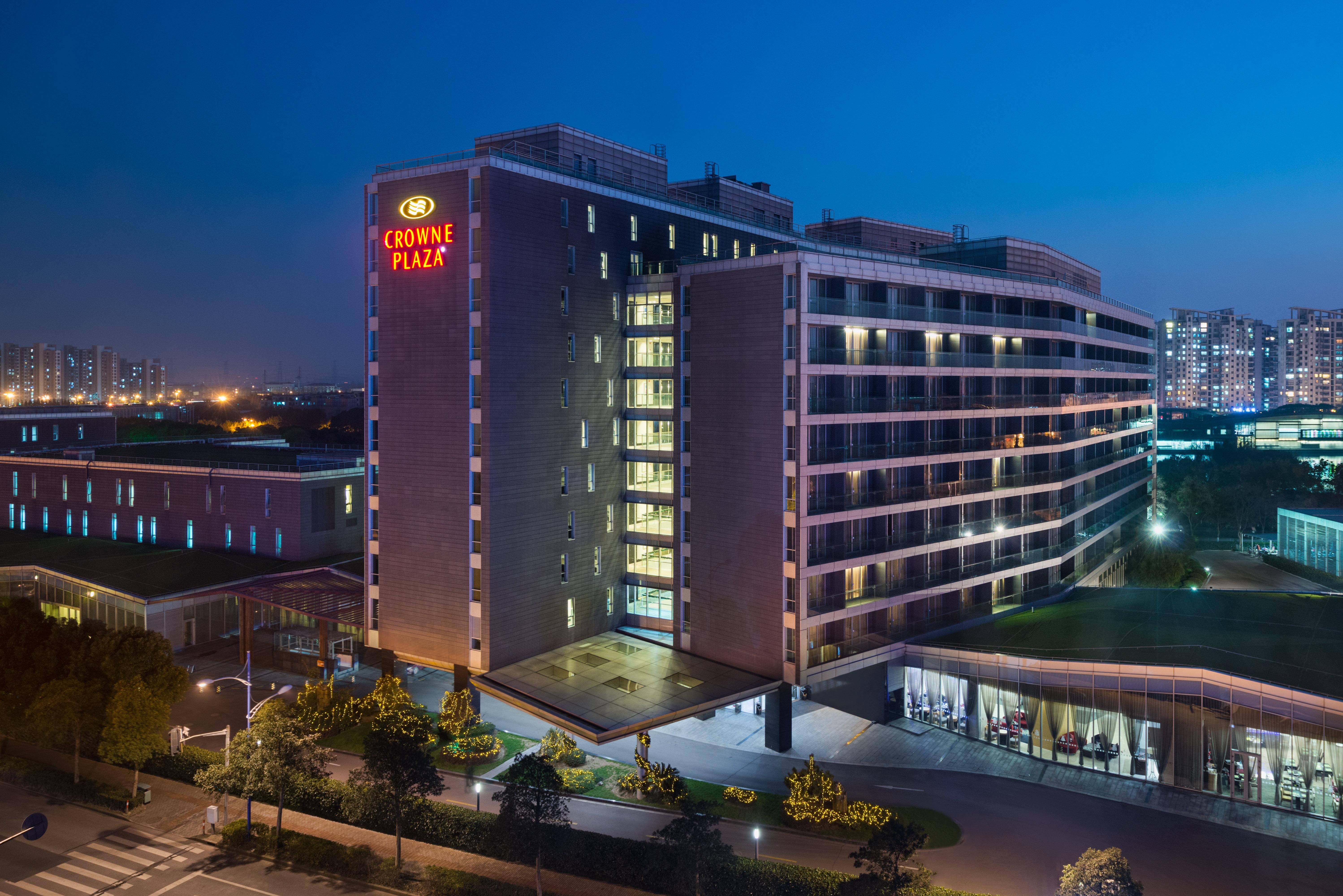 Crowne Plaza Shanghai Xiayang Lake By Ihg Qingpu ภายนอก รูปภาพ