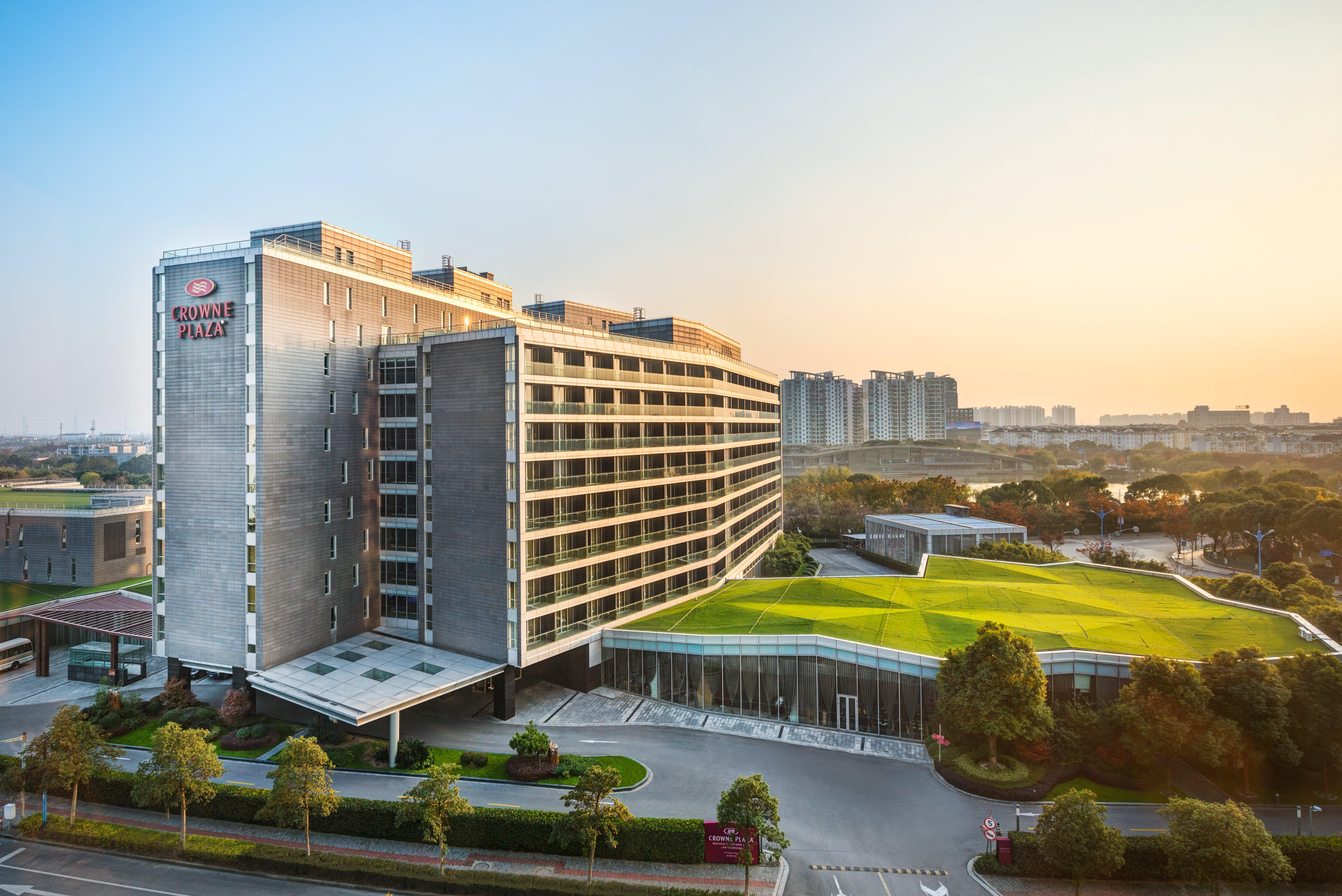 Crowne Plaza Shanghai Xiayang Lake By Ihg Qingpu ภายนอก รูปภาพ