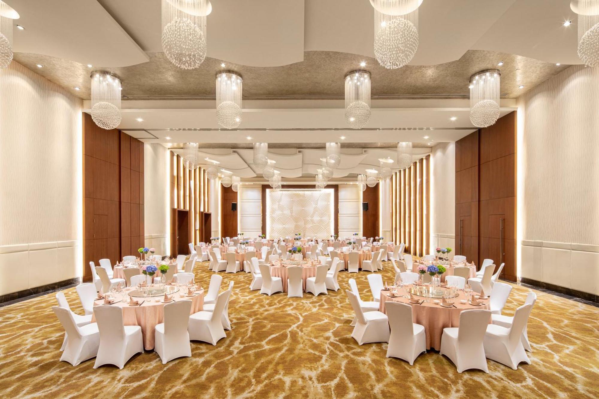 Crowne Plaza Shanghai Xiayang Lake By Ihg Qingpu ภายนอก รูปภาพ